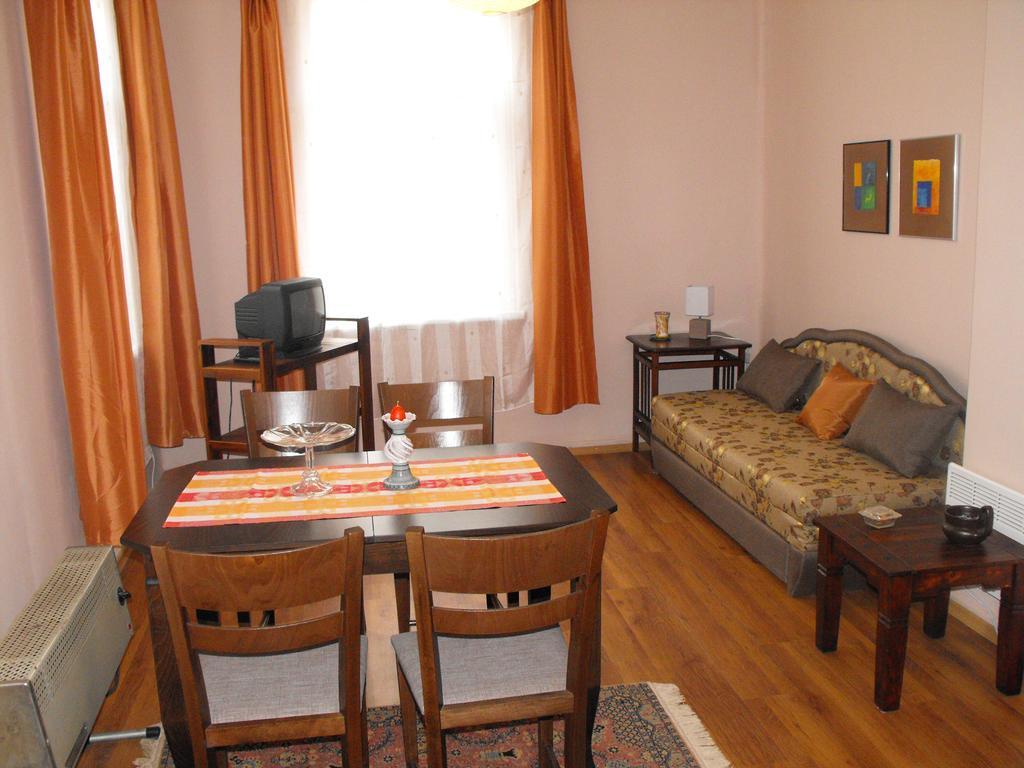 Appartement Julia Garden à Burgas Extérieur photo